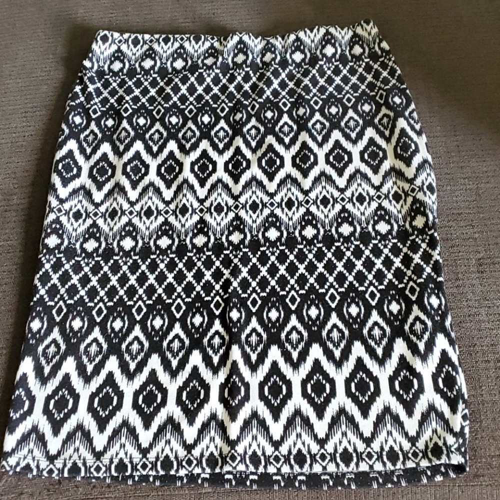 Brat Star black and white pencil skirt XL
